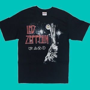 NWOT 07’ Led Zeppelin band tee black size medium